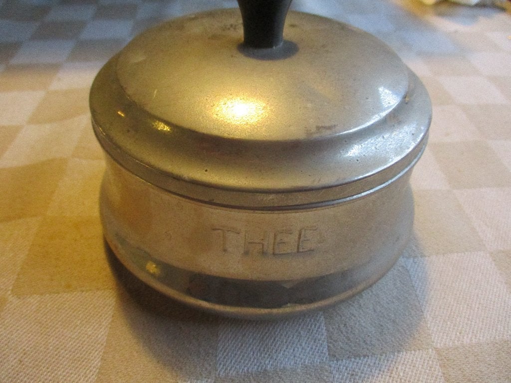 theepot thee pot van metaal met deksel, Huis en Inrichting, Met deksel, Ophalen of Verzenden, Zo goed als nieuw