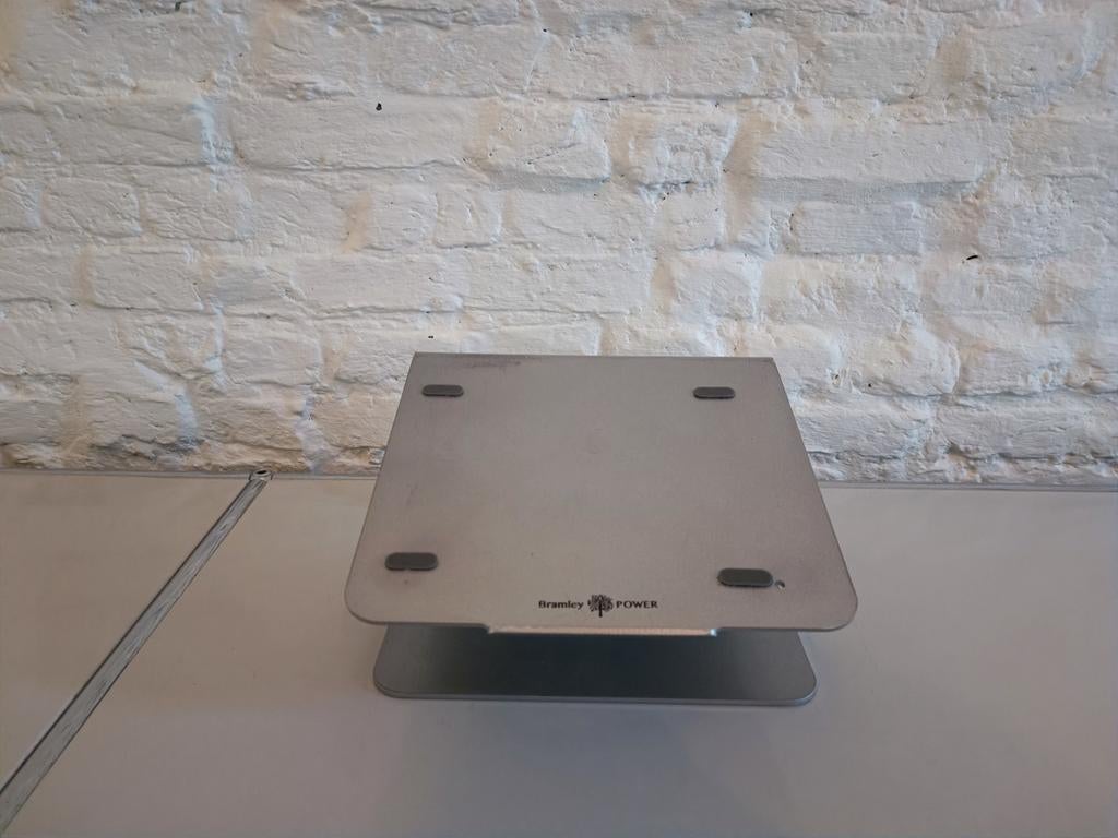 Laptopstandaard, Ophalen