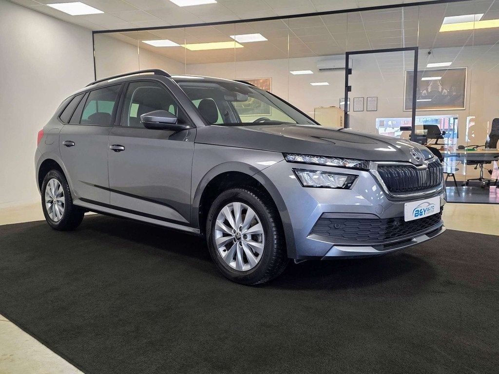Skoda Kamiq 1.0 TSI Ambition * 36,249 km * (bj 2022), Auto's, Voorwielaandrijving, Stof, Gebruikt, Bedrijf