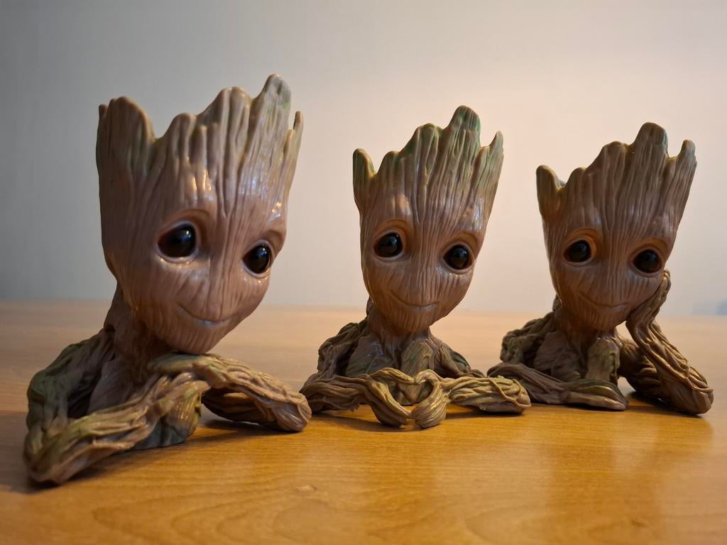 Marvel karakter Groot uit Guardians Of The Galaxy, 3 poses, Ophalen of Verzenden, Zo goed als nieuw