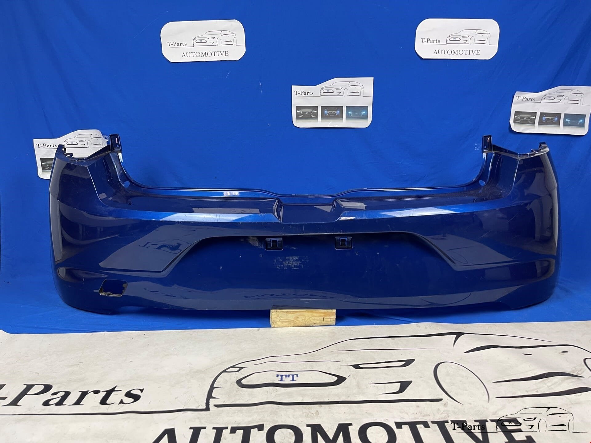 Renault megane 4 RS achterbumper origineel diffuser, Auto-onderdelen, Info@fabrikant.eu, Renault, Achter, Bumper