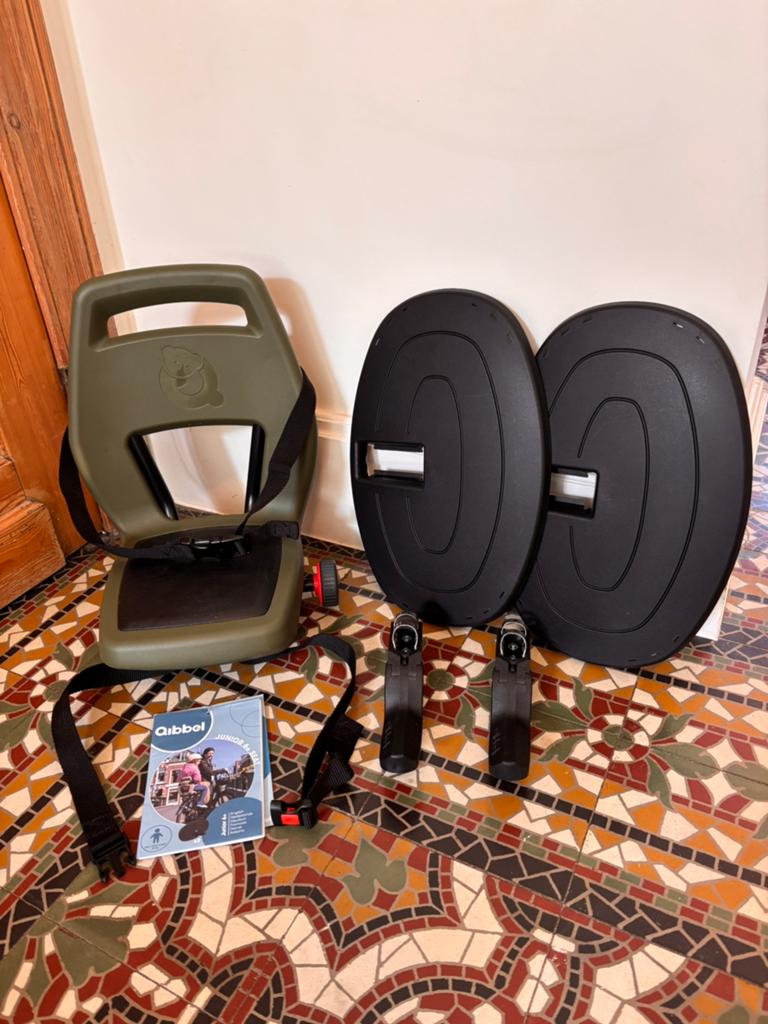 Fietsstoeltje nieuw merk Qibbel, Fietsen en Brommers, Fietsaccessoires | Fietsstoeltjes, Ophalen, Achterzitje, Voetsteuntjes, 15 t/m 36 kg