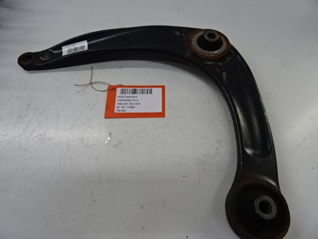 BRAS DE SUSPENSION AVANT GAUCHE (TRIANGLE) Peugeot, Utilisé, Peugeot