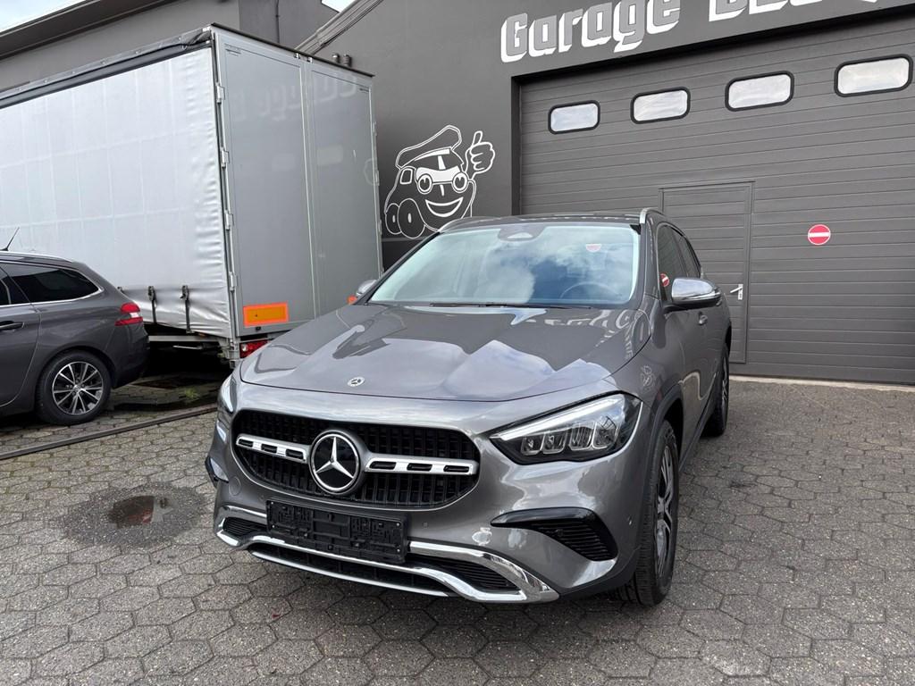 Mercedes-Benz GLA 180 URBAN, Auto's, Bedrijf, Berline, Hybride Elektrisch/Benzine, Te koop