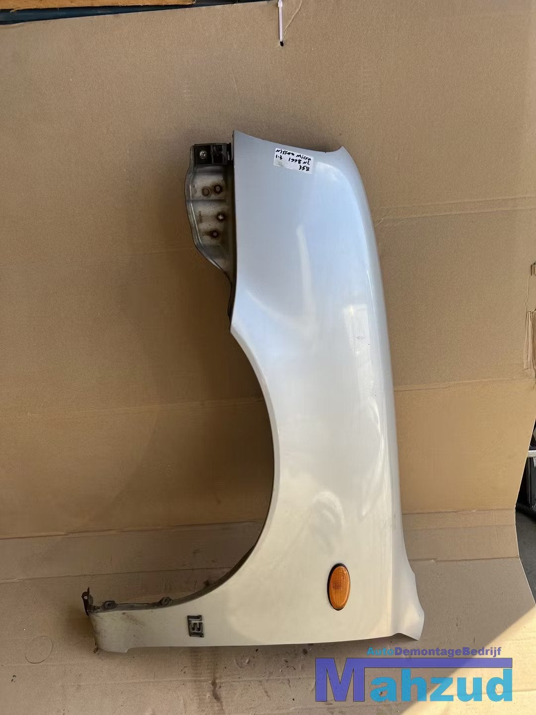 NISSAN MICRA 2 K11 Grijs links voorscherm zijscherm Scherm, Takashima 1-chome 1-1
220-8686  Yokohama, Voor, NISSAN_SR@mail.nissan.co.jp