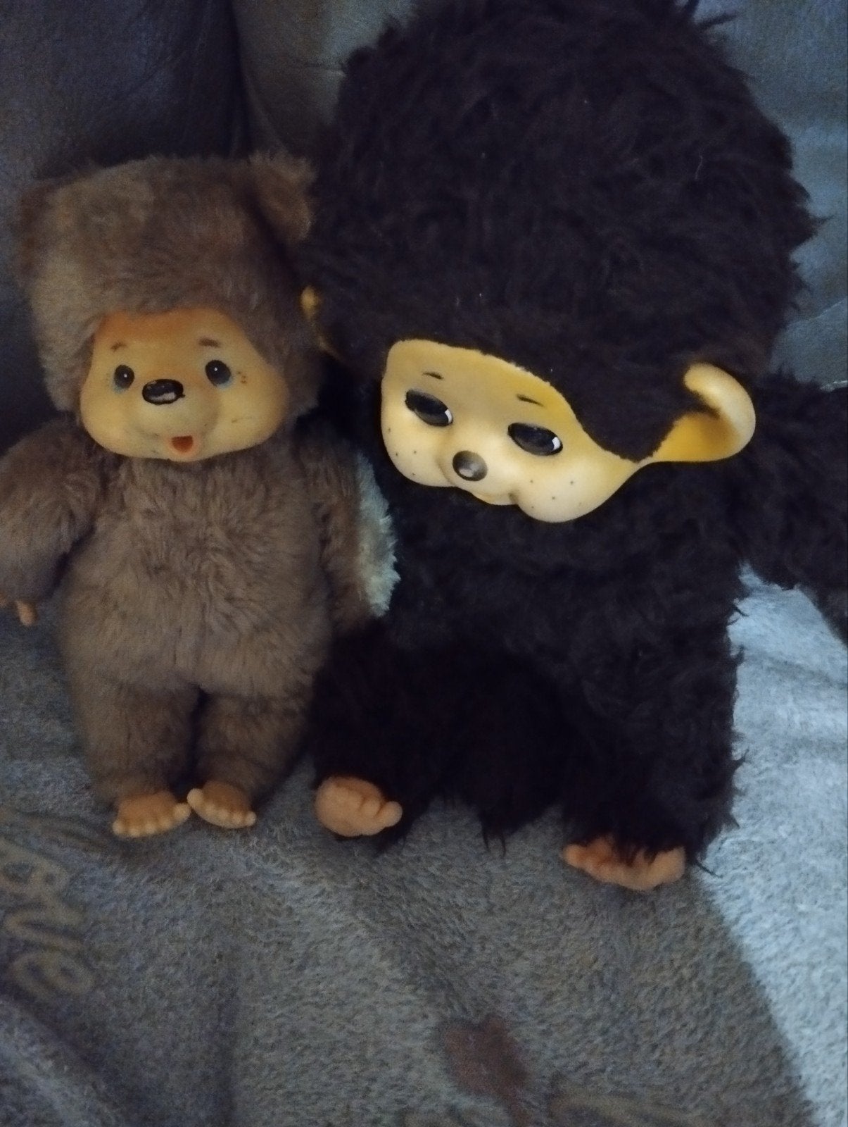 Sekiguchi Tobby Bear  ca. 1979.en Monchhichi met Slaapogena, Enlèvement