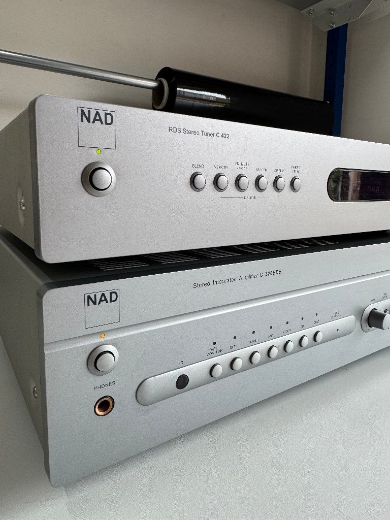 NAD C320 BEE versterker + C422 RDS tuner, Autres marques, Enlèvement ou Envoi, 60 à 120 watts, Stéréo