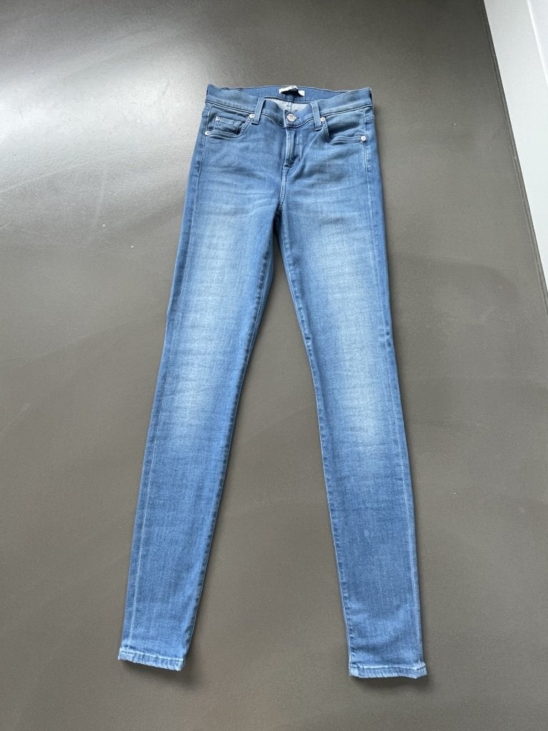 Jeans bleu clair de 7forallmankind taille 26, Vêtements | Femmes, Enlèvement ou Envoi, Bleu, 7 for all mankind, Comme neuf