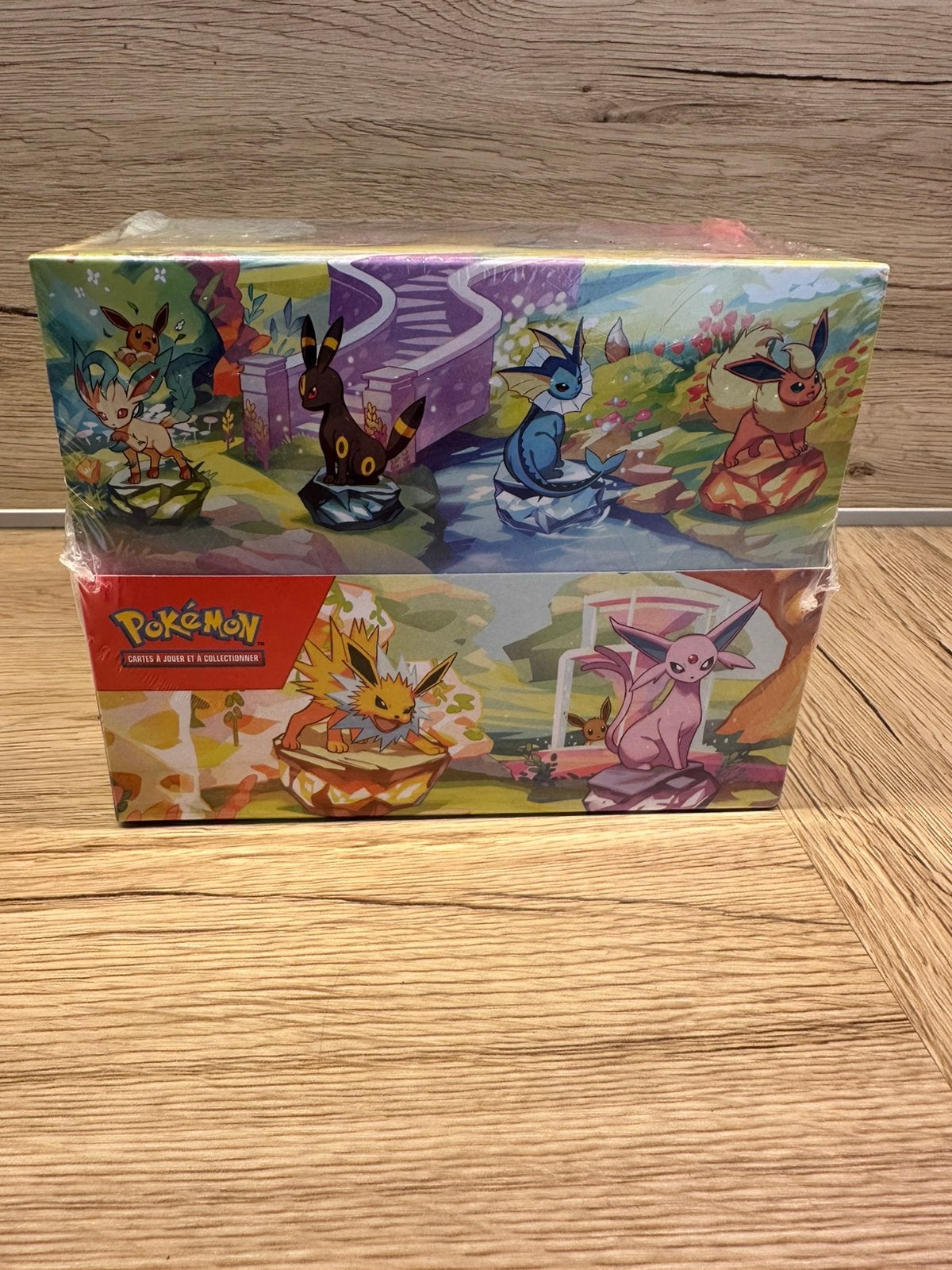 Display mini tin evolutions prismatique FR, Hobby & Loisirs créatifs, Jeux de cartes à collectionner | Pokémon, Comme neuf, Booster box