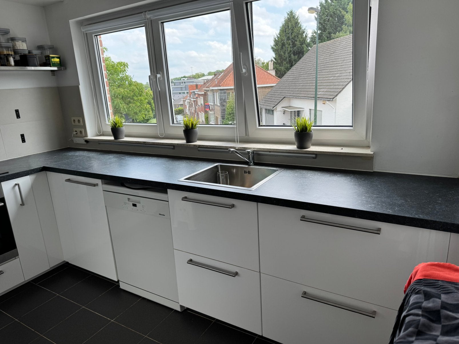 Meuble de cuisine, Maison & Meubles, Cuisine | Cuisines complètes, Utilisé, Blanc, Granit ou Pierre, Brillant ou Laqué, Enlèvement
