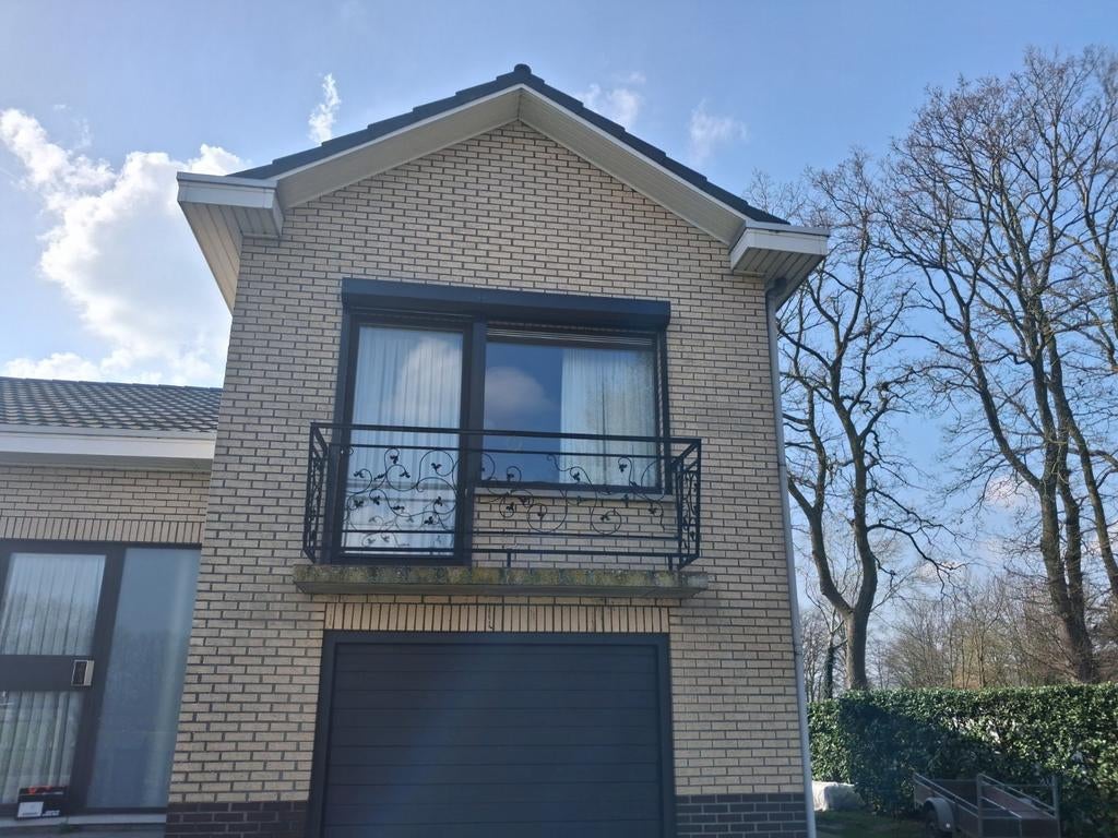 Smeedijzer balkon, Ophalen