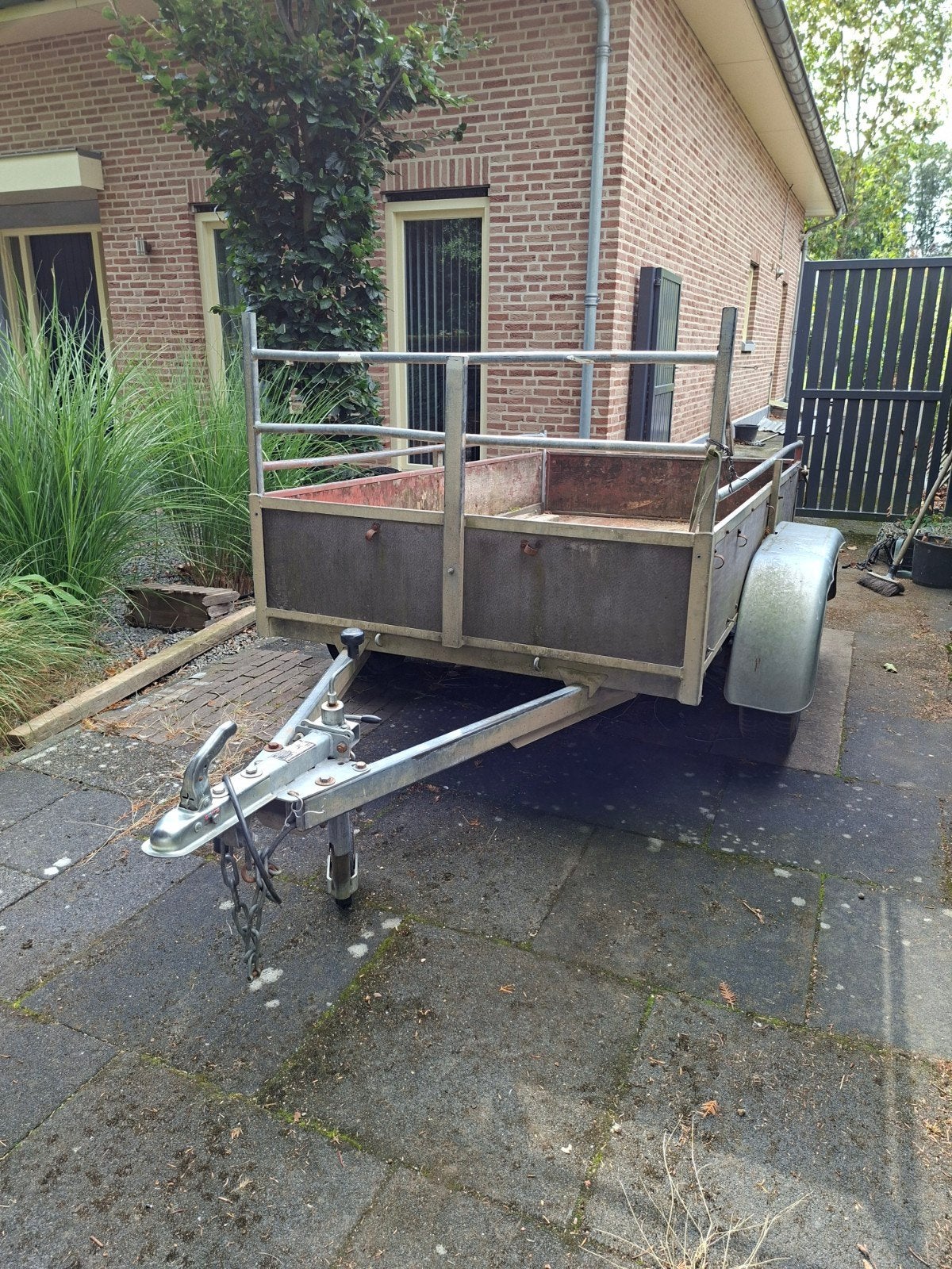 Aanhanger dubbelasser, Ophalen
