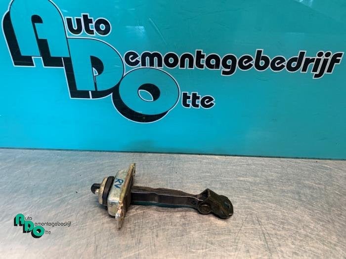 Butée 4portes avant droite d'un Chevrolet Lacetti (Lacetti, -, 3 mois de garantie, Utilisé, -