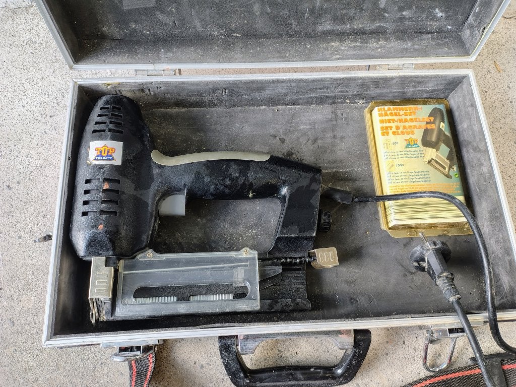 Electrisch nagelpistool, Bricolage & Construction, Outillage | Outillage à main, Enlèvement, Utilisé