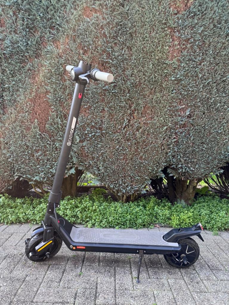 E-Step Perfecte staat! Cruis contr, ABS, Bluetooth….., Fietsen en Brommers, Steps, Ophalen