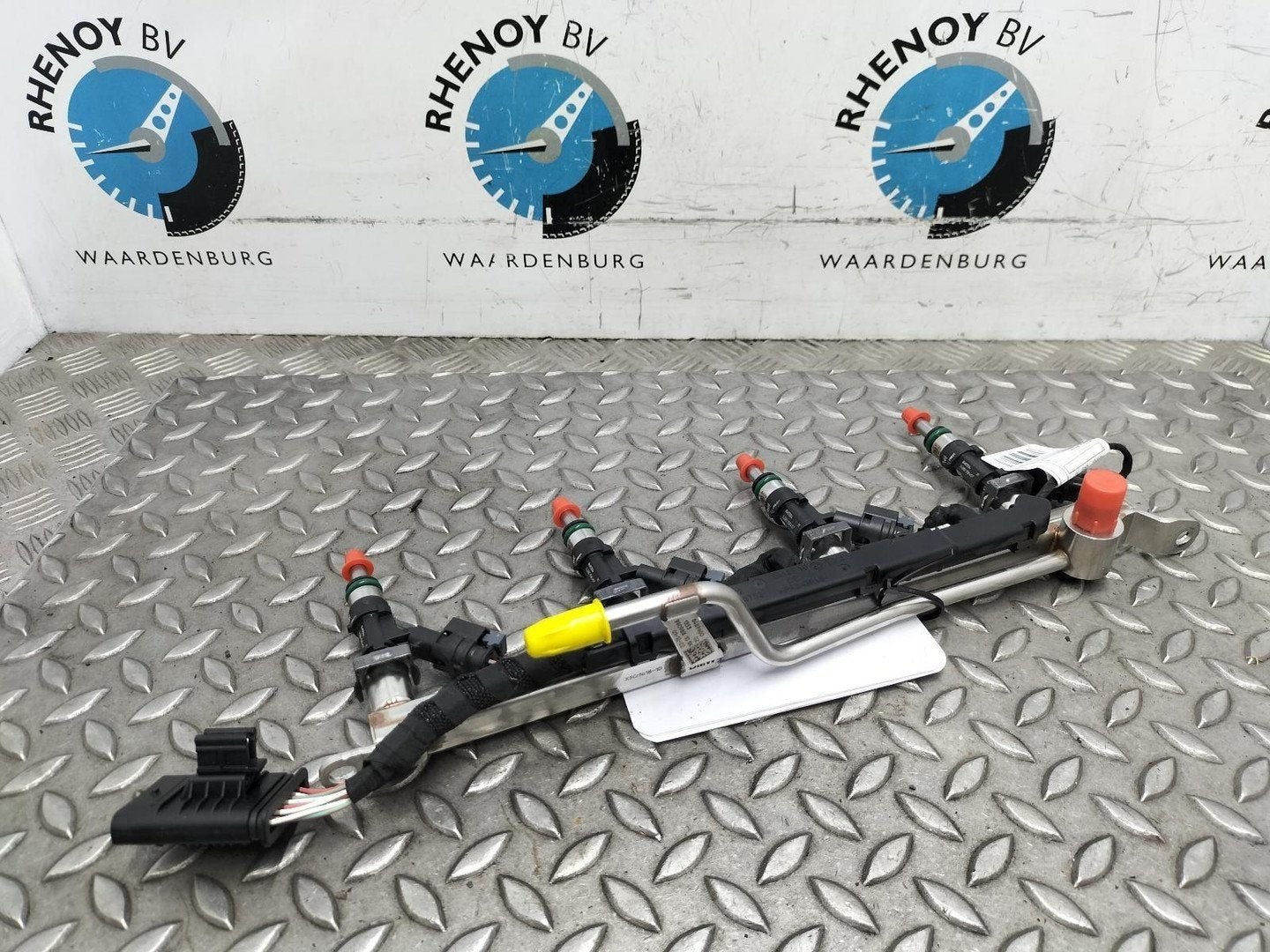 BMW X2 BRANDSTOF RAIL (INJECTIE) 1353990988 2024, Ophalen of Verzenden, Gebruikt, ARN erkend