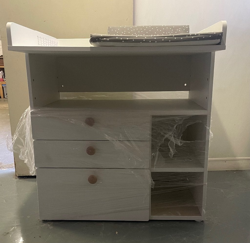 Commode met verschoontafel / luiertafel, Kinderen en Baby's, Kinderkamer | Commodes en Kasten, Ophalen, Zo goed als nieuw, Commode