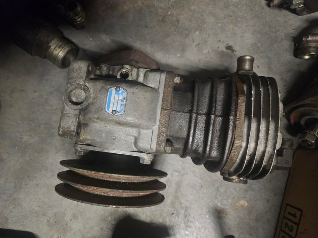 Compressor mercedes ecoliner, Auto-onderdelen, Ophalen