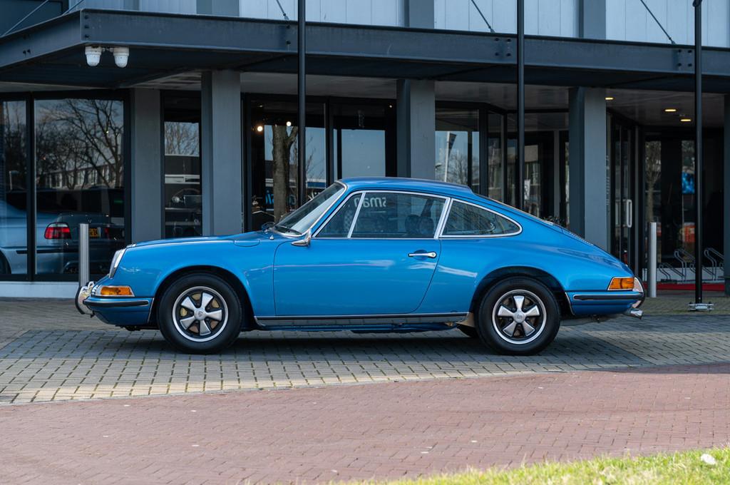 Porsche 911 T 2.2 concours (bj 1970), Auto's, Oldtimers, 4 zetels, Zwart, Overige kleuren, Leder