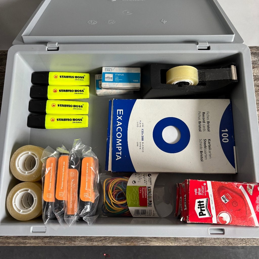 Groot pakket kantoormateriaal - Stabilo, Esselte, Pritt e.a., Ophalen of Verzenden, Zo goed als nieuw
