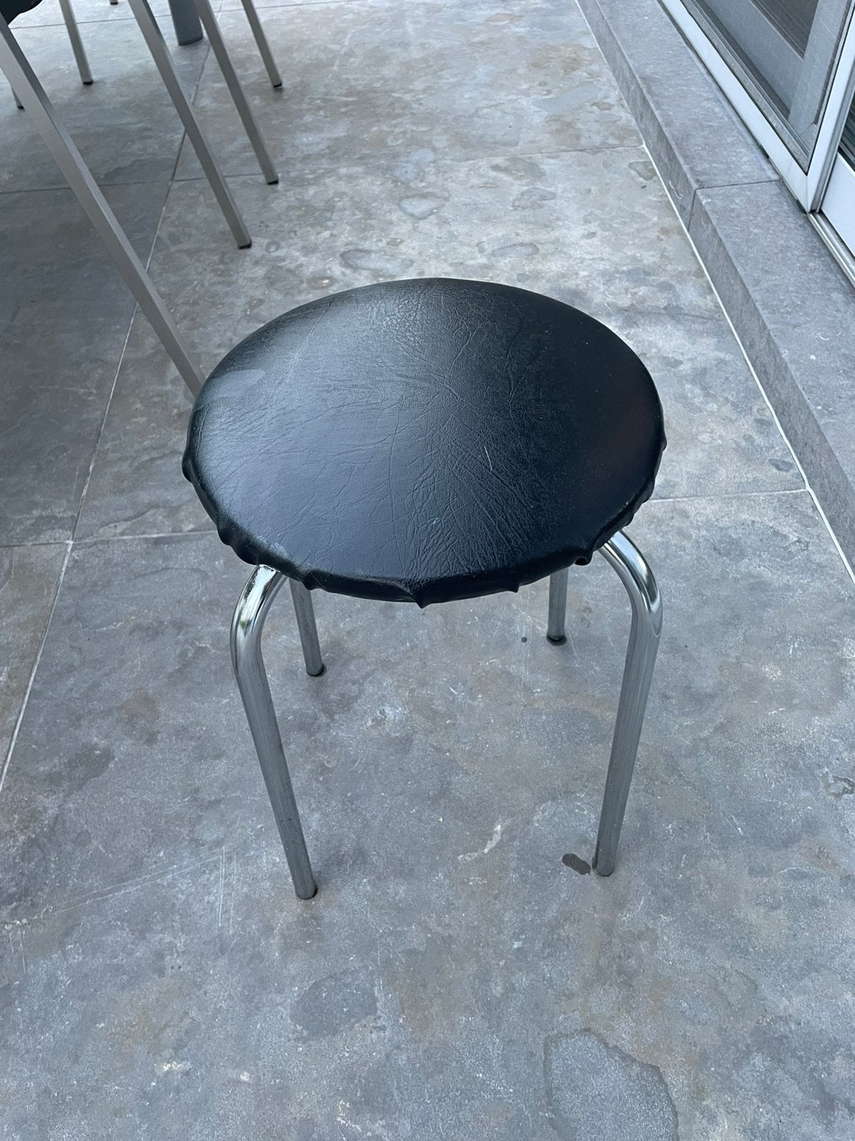 Tabouret, Enlèvement, Comme neuf