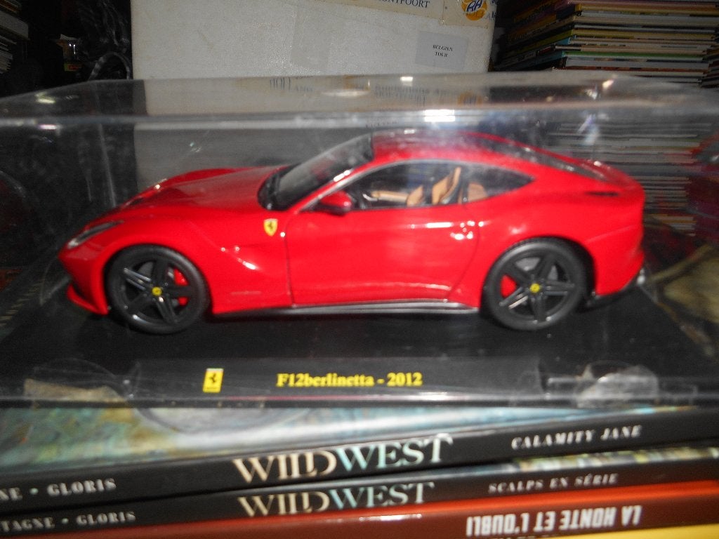 Burago 1/24 Ferrari F12 Berlinetta 2012, Hobby & Loisirs créatifs, Enlèvement ou Envoi, Burago