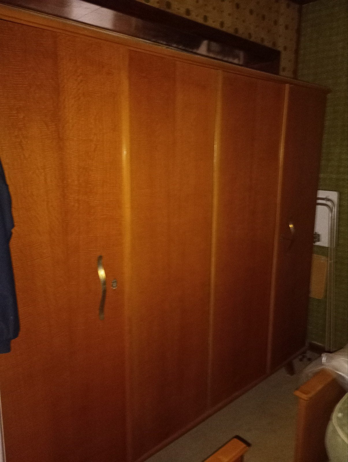 vintage 4deurs houten kleerkast, Ophalen, 150 tot 200 cm, Vintage, 150 tot 200 cm