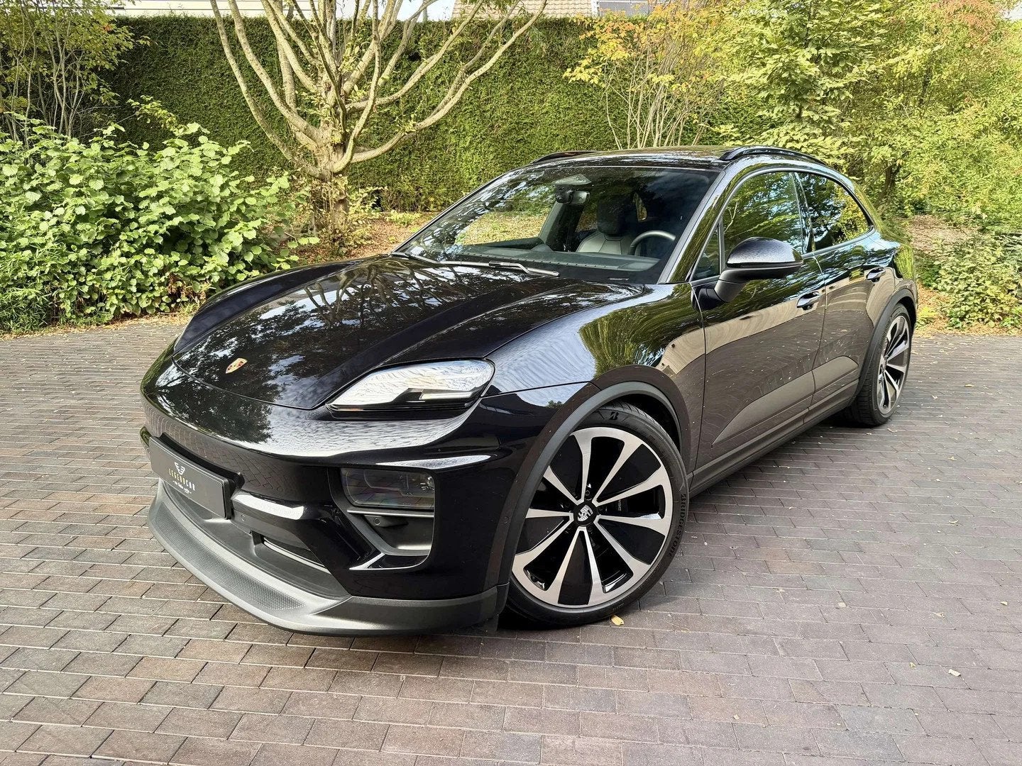 Porsche Macan 4 EV/BOSE/Pano/Sport Chrono/22"/Surround/Innod, Cuir, https://public.car-pass.be/vhr/8b758f15-15a1-43f4-b0d2-e0d99416d722