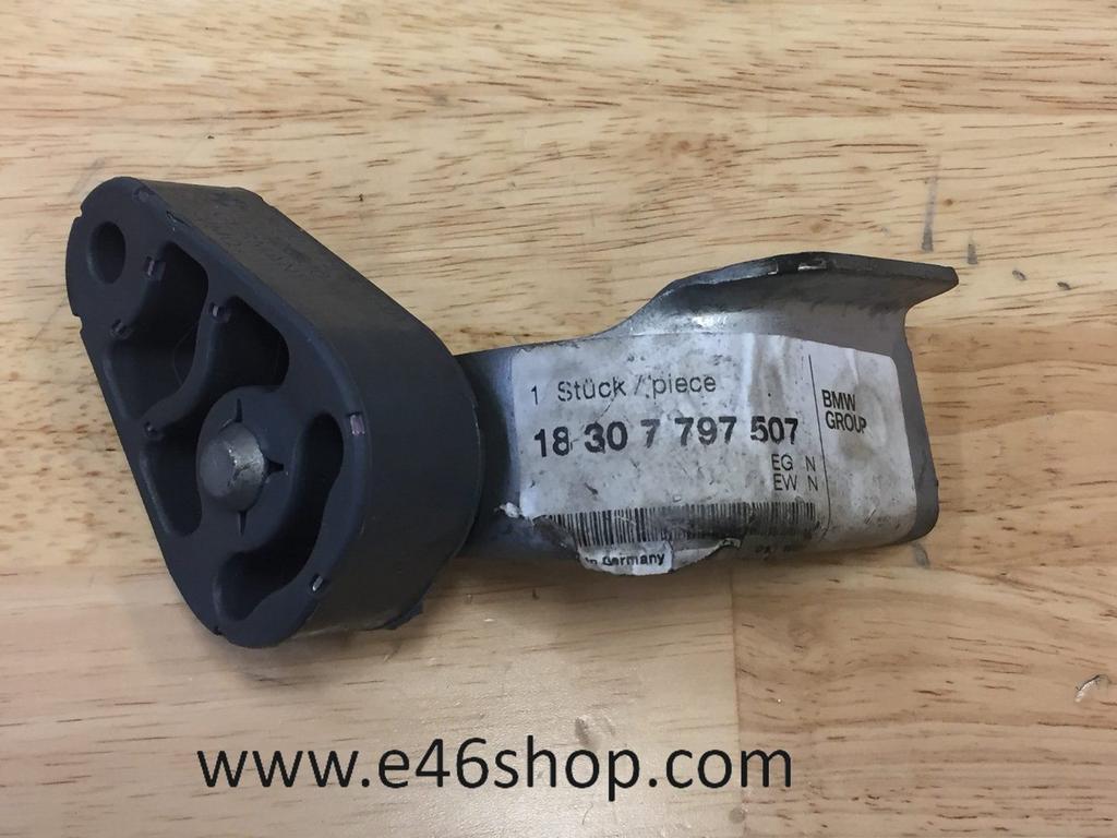 Ophangrubber uitlaat BMW E60 E61 diesel oe 18307797507, Auto-onderdelen, -, -, Nieuw, Ophalen of Verzenden