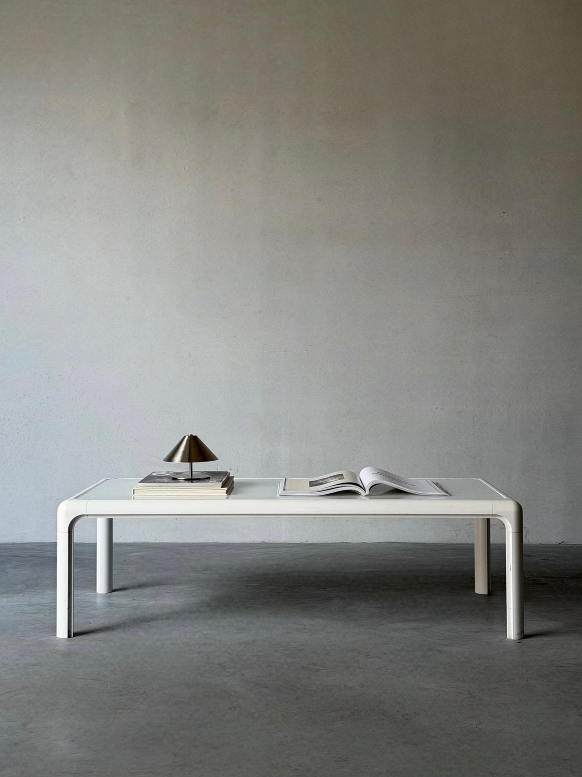 Italiaanse space age witte salontafel, Ophalen, Zo goed als nieuw, Glas