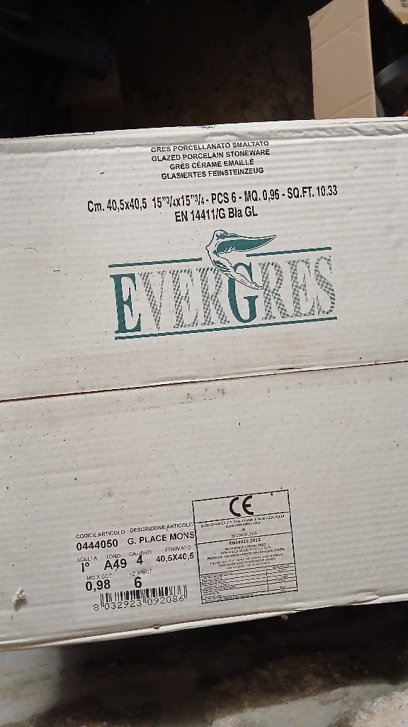 Carrelages beige sol neuf avec plinthes, Neuf, Carrelage de sol, Enlèvement, Autres matériaux