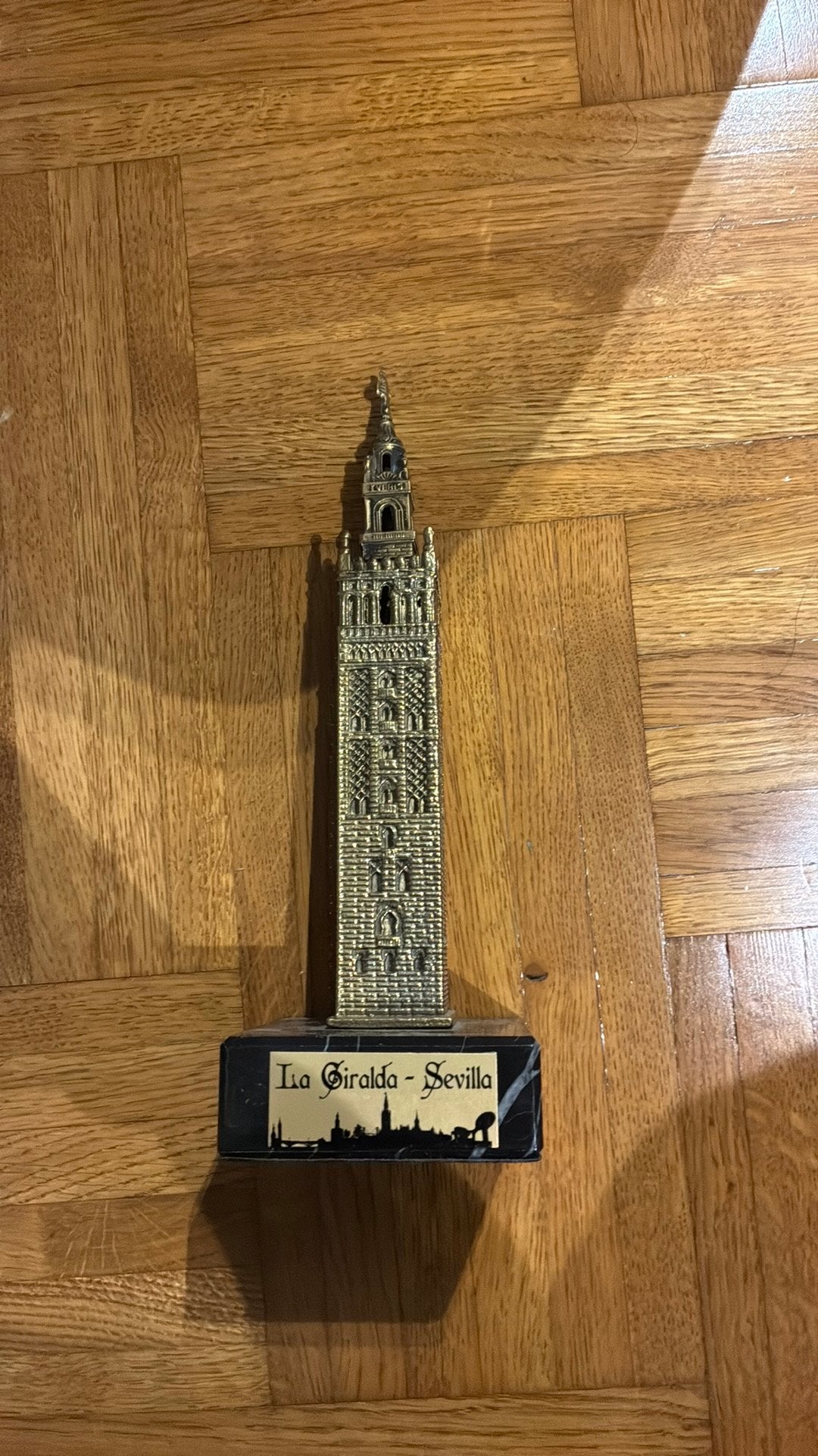 La Giralda - Sevilla miniatuur, Ophalen