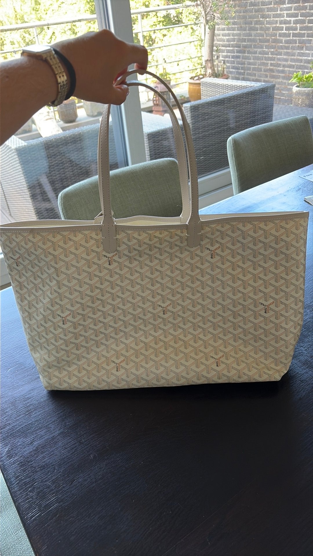 Beige Goyard, Ophalen, Zo goed als nieuw