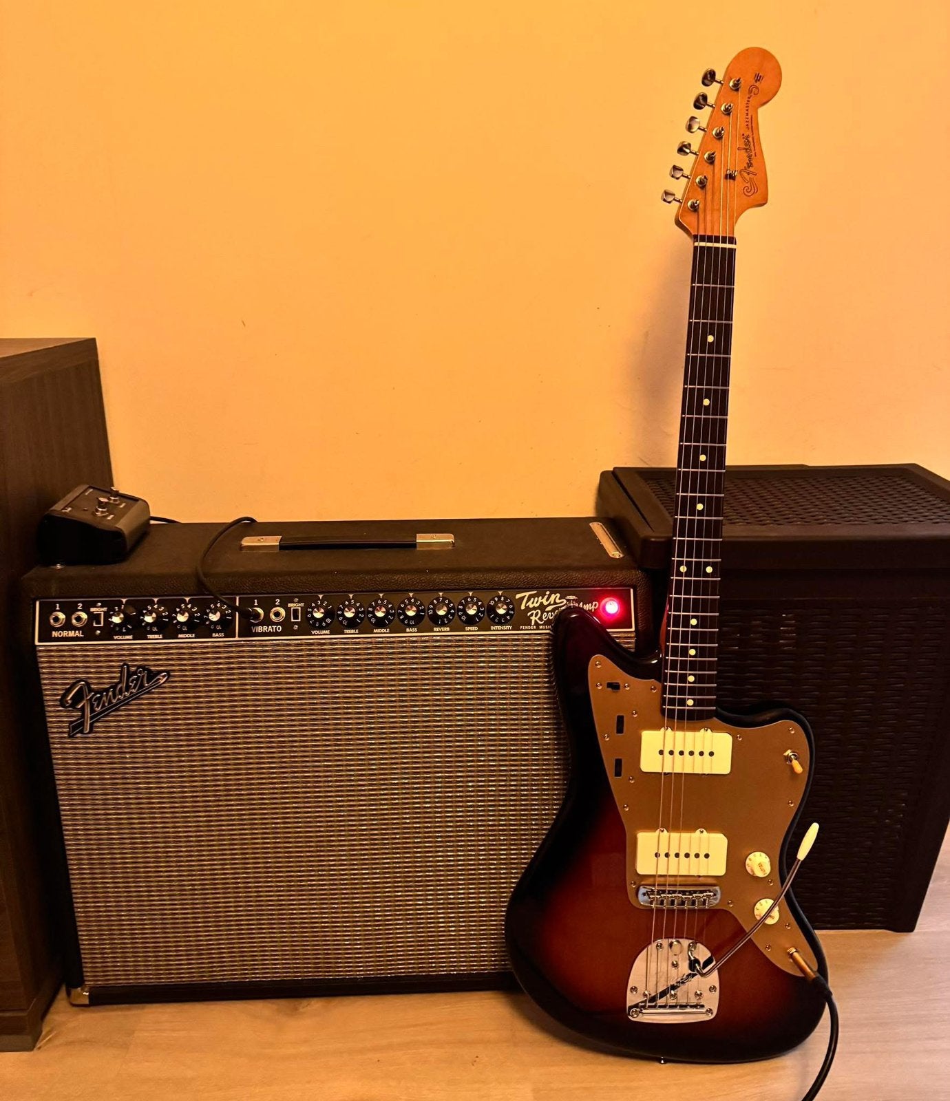 Fender vintera II 50s road worn jazzmaster met koffer, Muziek en Instrumenten, Ophalen, Zo goed als nieuw, Fender