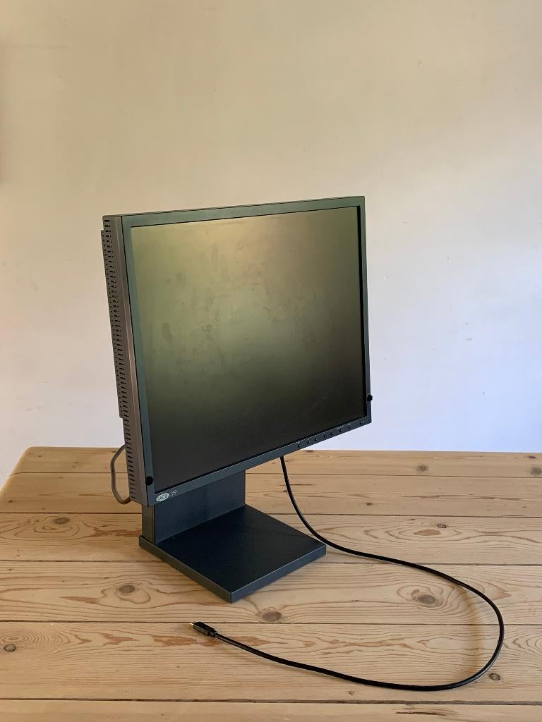 Lacie 319 professioneel beeldscherm, monitor, beeldbewerking, Ophalen, Gebruikt
