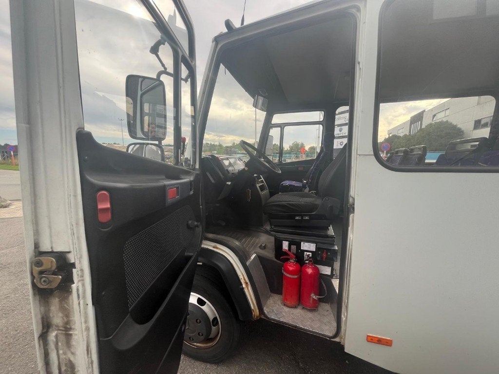 Mercedes Vario 0813 (Stock ID 39293) — 12