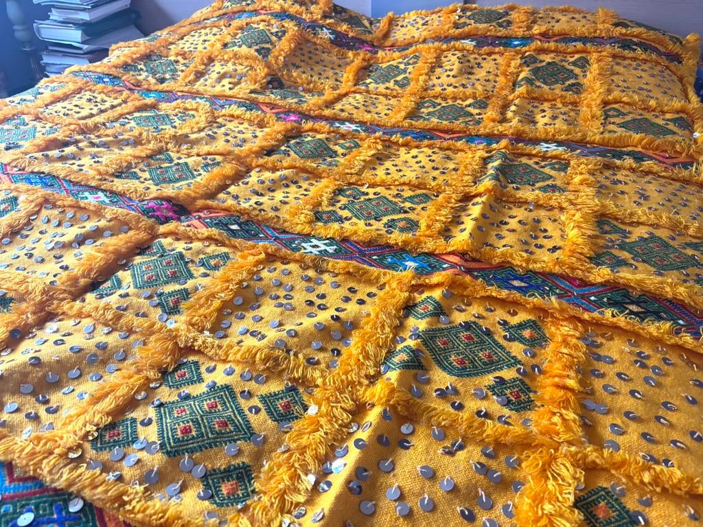 Handgemaakte Atlas Bruidsplaid uit Marokko, Huis en Inrichting, Woonaccessoires | Plaids en Woondekens, Zo goed als nieuw, Ophalen