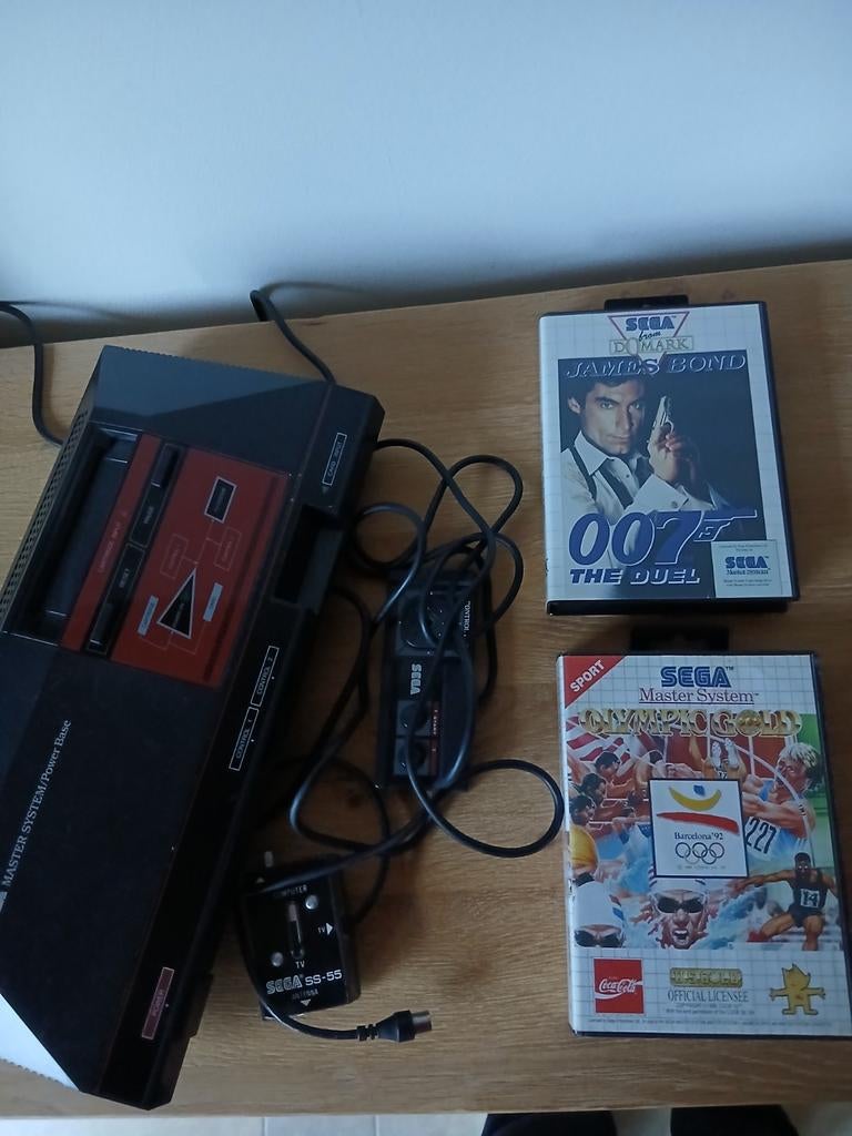 Sega master I met toebehoren en 2 spellen, Games en Spelcomputers, Spelcomputers | Sega, Ophalen of Verzenden