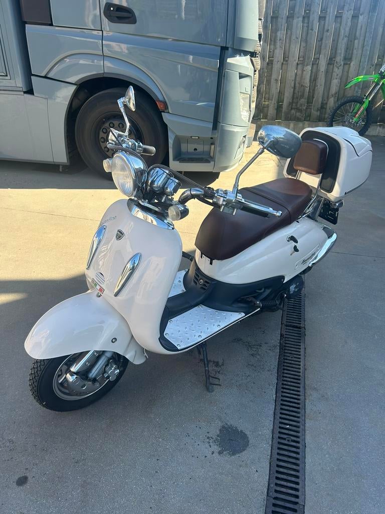 Scooter 125, Vélos & Vélomoteurs, Vélomoteurs & Scooters bridés, Enlèvement, Utilisé