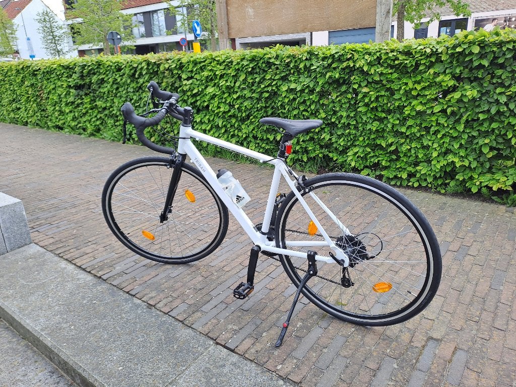Koersfiets dames te koop geen voorlicht + bel + drinkfles, Enlèvement, Comme neuf