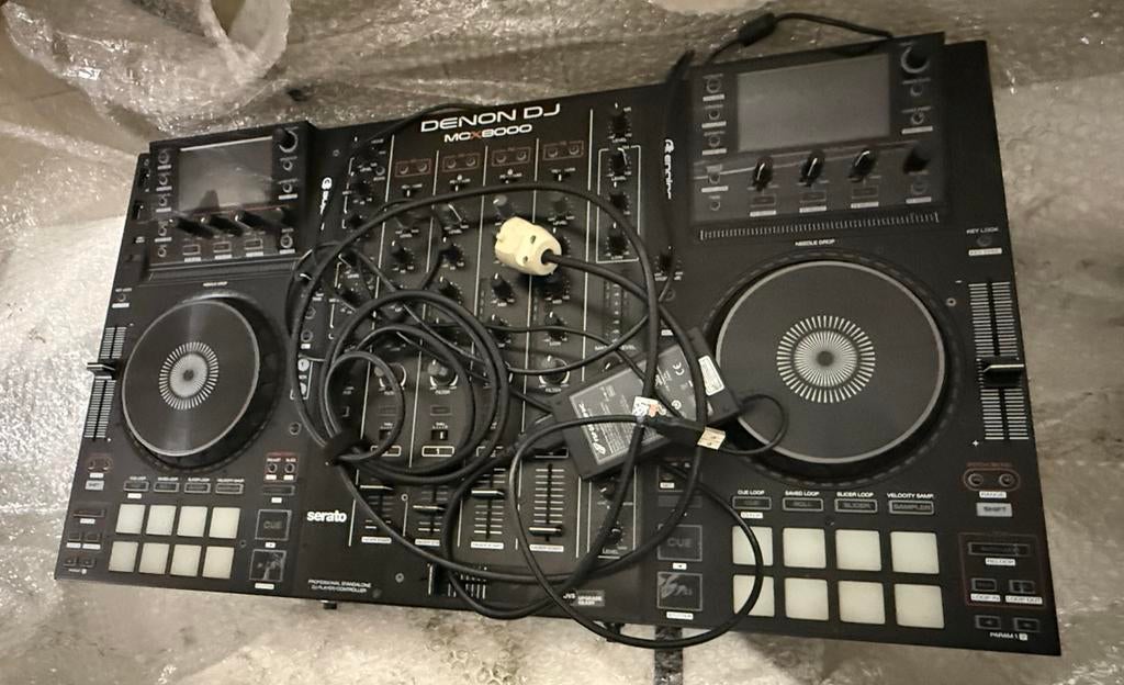 Denon DJ MCX8000 – Professionele DJ Controller (nieuwstaat!), Enlèvement, Comme neuf, Denon