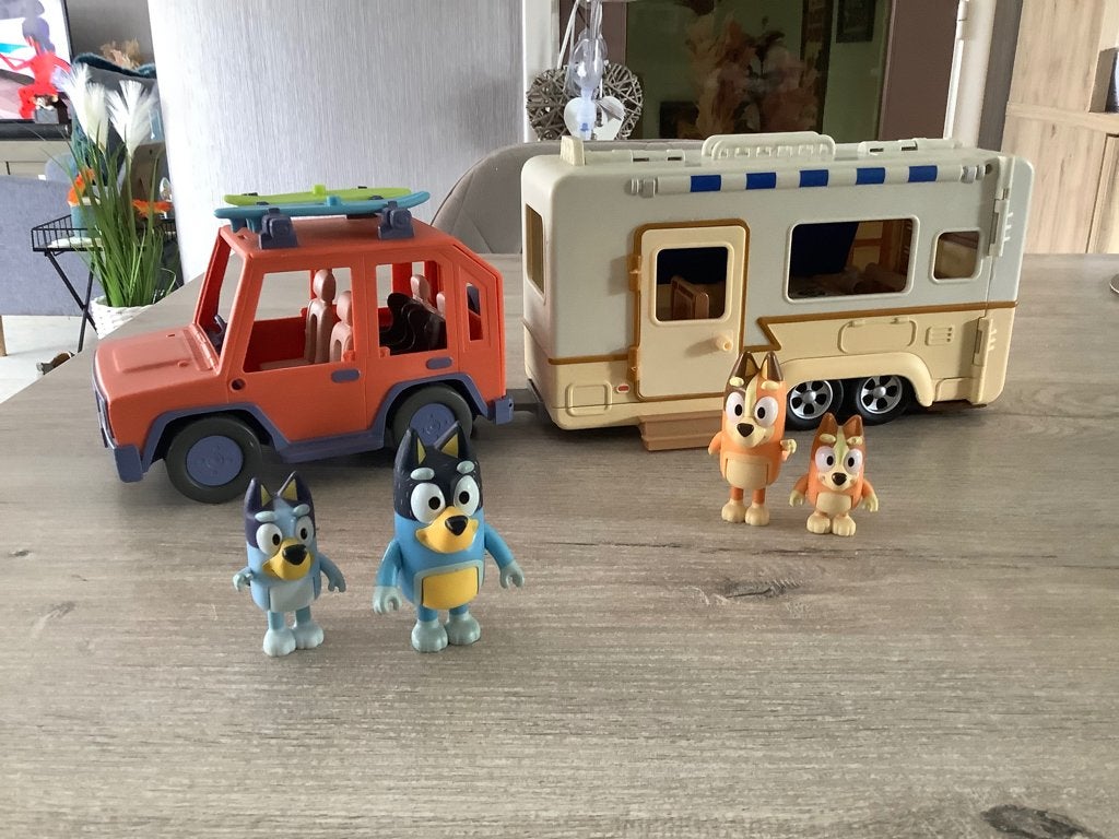 L'ultime set de jeu pour caravanes de Bluey, Enlèvement ou Envoi, Utilisé, Garçon ou Fille