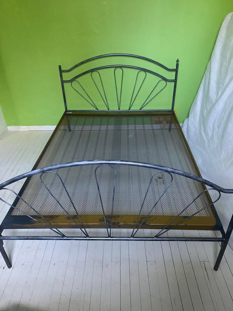 Lit + sommier + matelas, Maison & Meubles, Chambre à coucher | Lits, Enlèvement, Utilisé