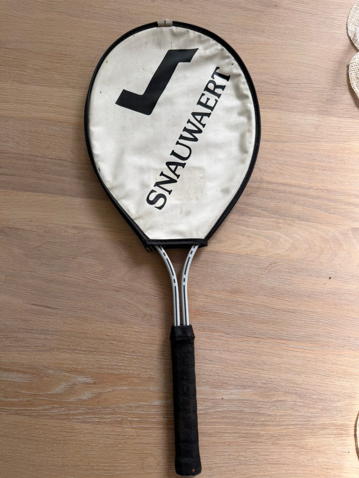 Vintage tennisracket Snauwaert MIB, Sports & Fitness, Squash, Enlèvement, Utilisé