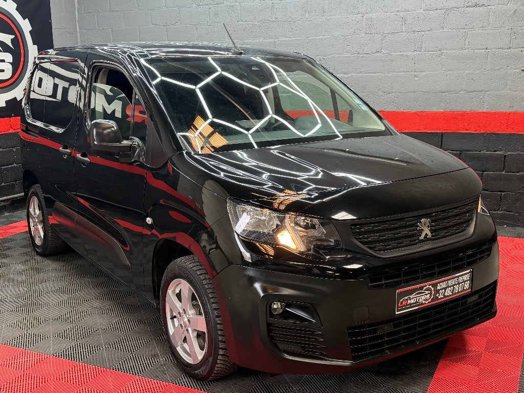 **Peugeot Partner 1.5 HDI //  Automatique   // Garantie **, Achat, Euro 6, Entreprise, Entretenue par le concessionnaire