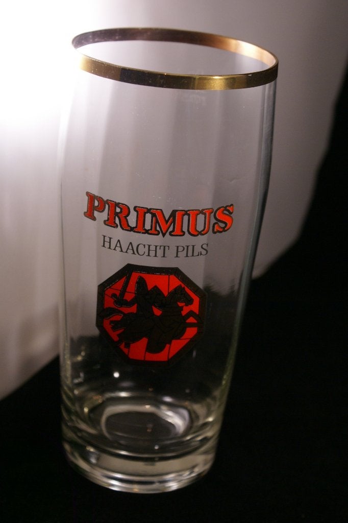 verre à facettes rare Primus Haacht Pils 80 cl, Collections, Enlèvement ou Envoi, Comme neuf, Verre à bière