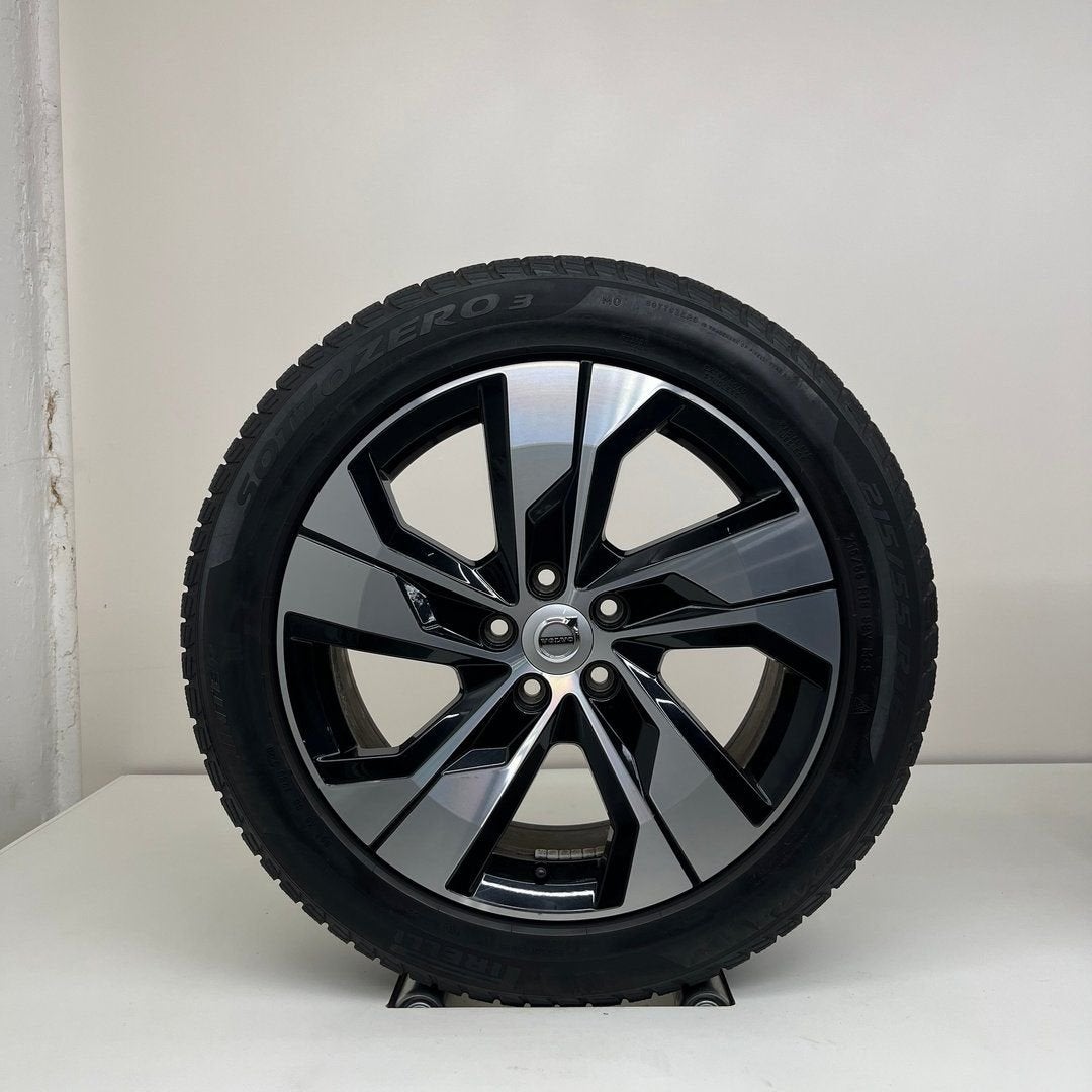 Volvo V60CC - 18 inch - winterbanden, 18 inch, Banden en Velgen, Personenwagen, Gebruikt