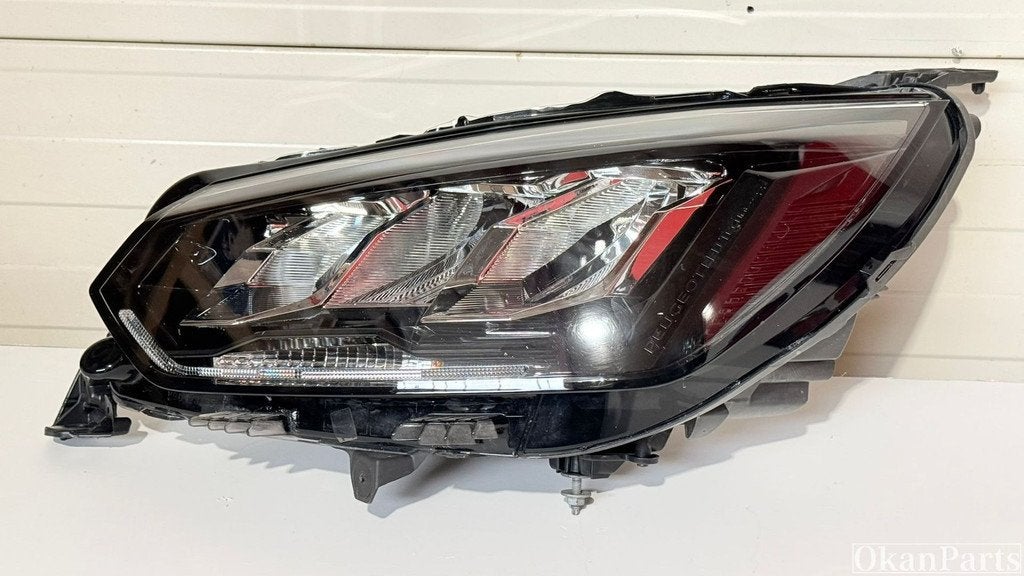 Phare gauche LED pour Peugeot 208 II (2008) - R f rence : 98, Taurusavenue 1
2132 LS  Hoofddorp, NL, Contact.group@renault.com