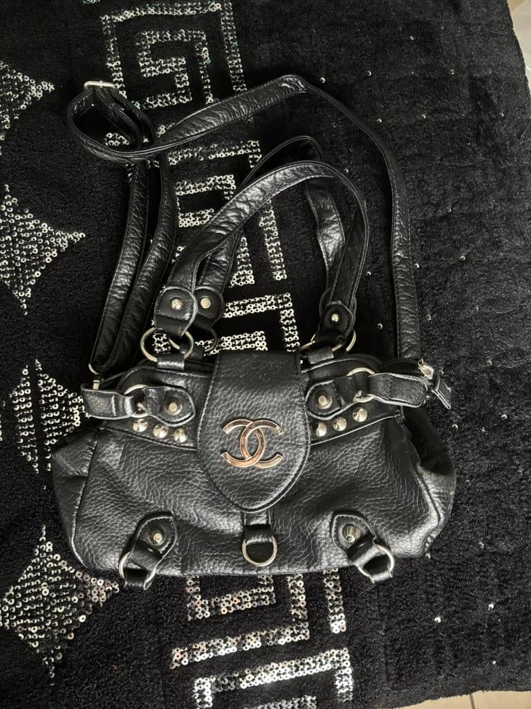 Chanel zwarte tas 20€, Handtassen en Accessoires, Tassen | Damestassen, Ophalen of Verzenden, Gebruikt, Zwart, Handtas