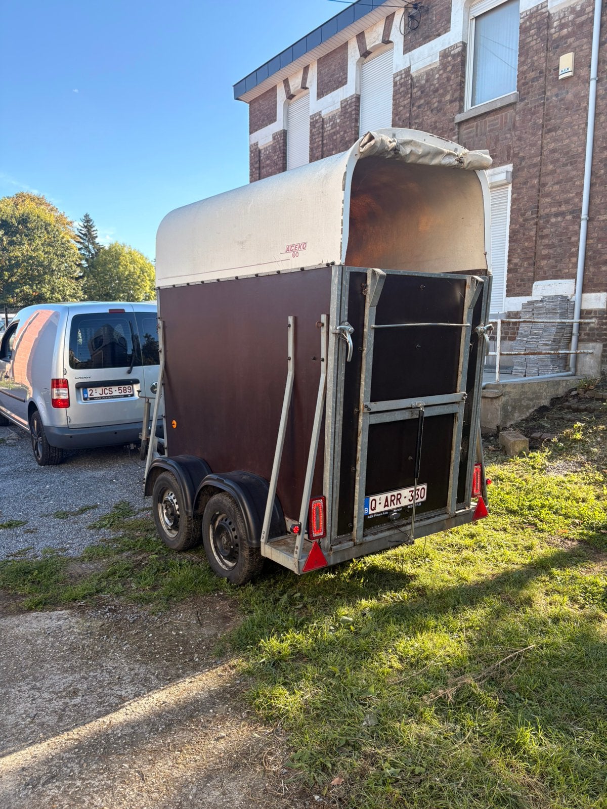 Van 1.5 planches alu, Animaux & Accessoires, Enlèvement, Utilisé, Bois, Remorque 1½ cheval